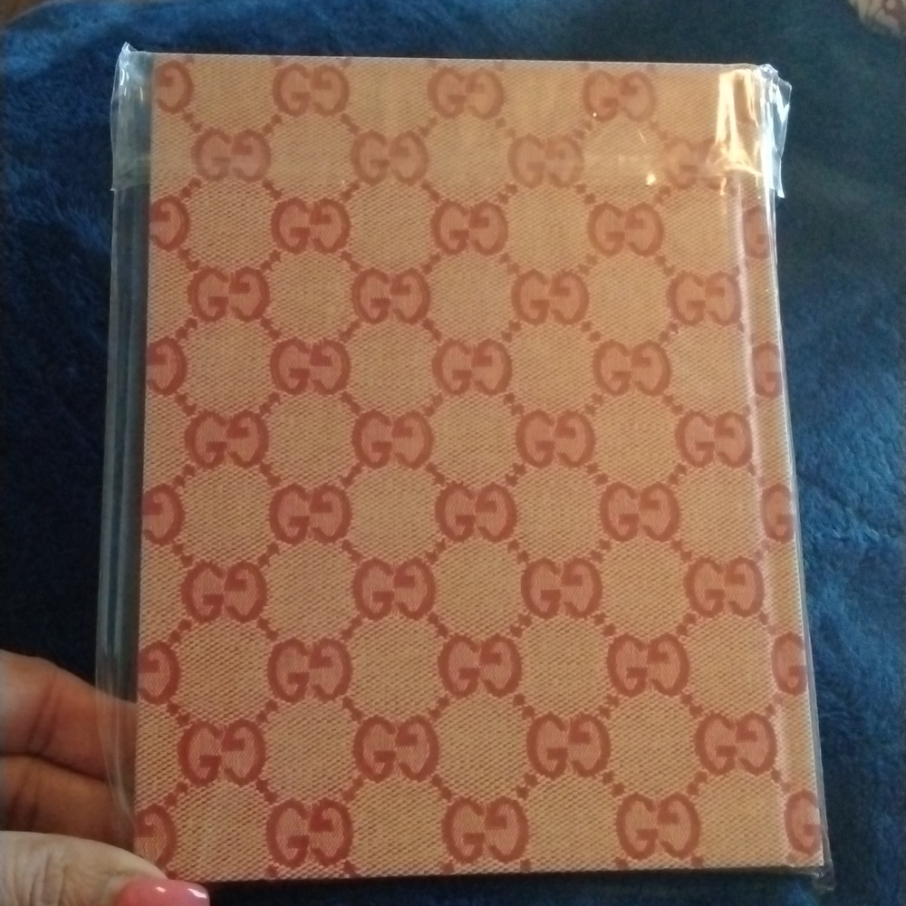 💕NWT Gucci scrapbook/notebook - Picture 2 of 7